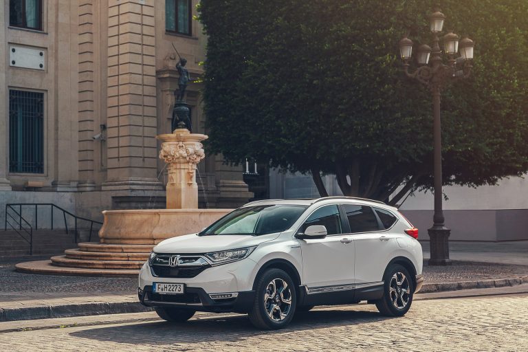 honda-cr-v-7-cho-thong-tin-chi-tiet-ve-dong-xe-nay-6-768x512