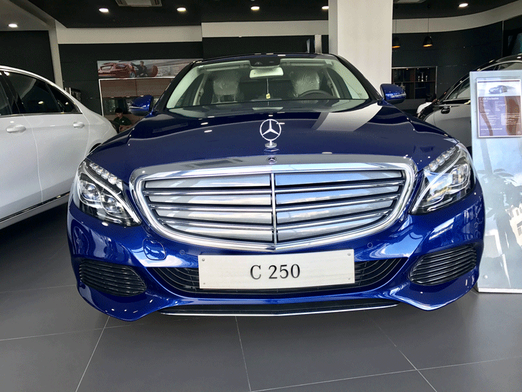 xe-Mercedes-C250-
