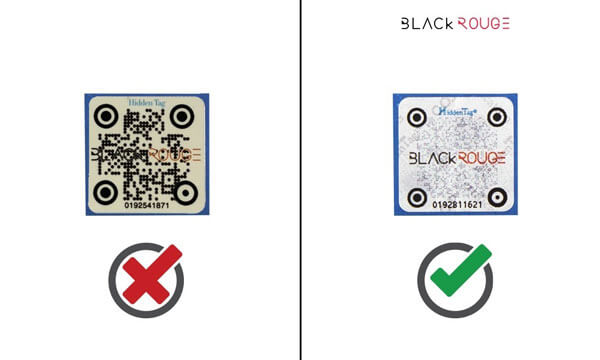 Vỏ hộp son Black Rouge chính hãng có kèm tem phụ với đầy đủ thông tin sản phẩm, còn hàng fake kém chất lượng không có tem phụ.