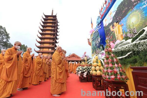 Tìm hiểu về ngày lễ Phật Đản: Lịch sử và ý nghĩa ngày Đức phật ra đời