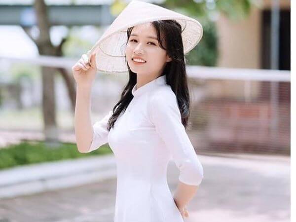 Lợi ích khi mua áo dài học sinh may sẵn ao-dai-hoc-sinh-may-san-1