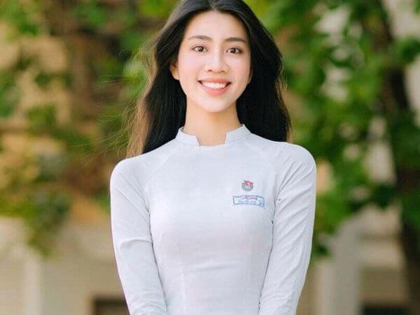 Áo dài học sinh may sẵn tại Áo dài Phương Thảo ao-dai-hoc-sinh-may-san-14