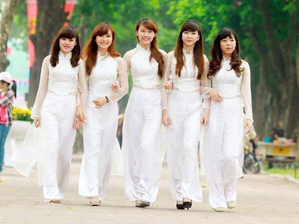 Áo dài học sinh may sẵn tại Áo dài CHUU ao-dai-hoc-sinh-may-san-15
