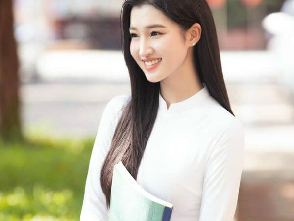 Áo dài học sinh may sẵn tại Áo dài Thu Liễu ao-dai-hoc-sinh-may-san-4