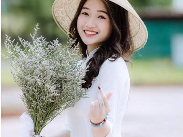 Áo dài học sinh may sẵn tại Áo dài Thanh Mai ao-dai-hoc-sinh-may-san-5
