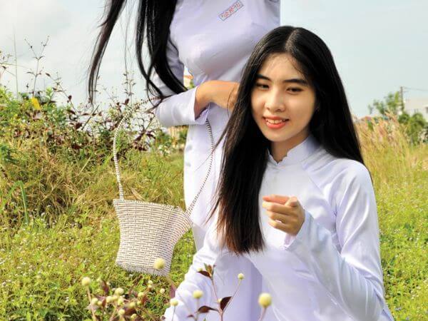 Áo dài học sinh may sẵn tại Áo dài Ngân Anh ao-dai-hoc-sinh-may-san-6